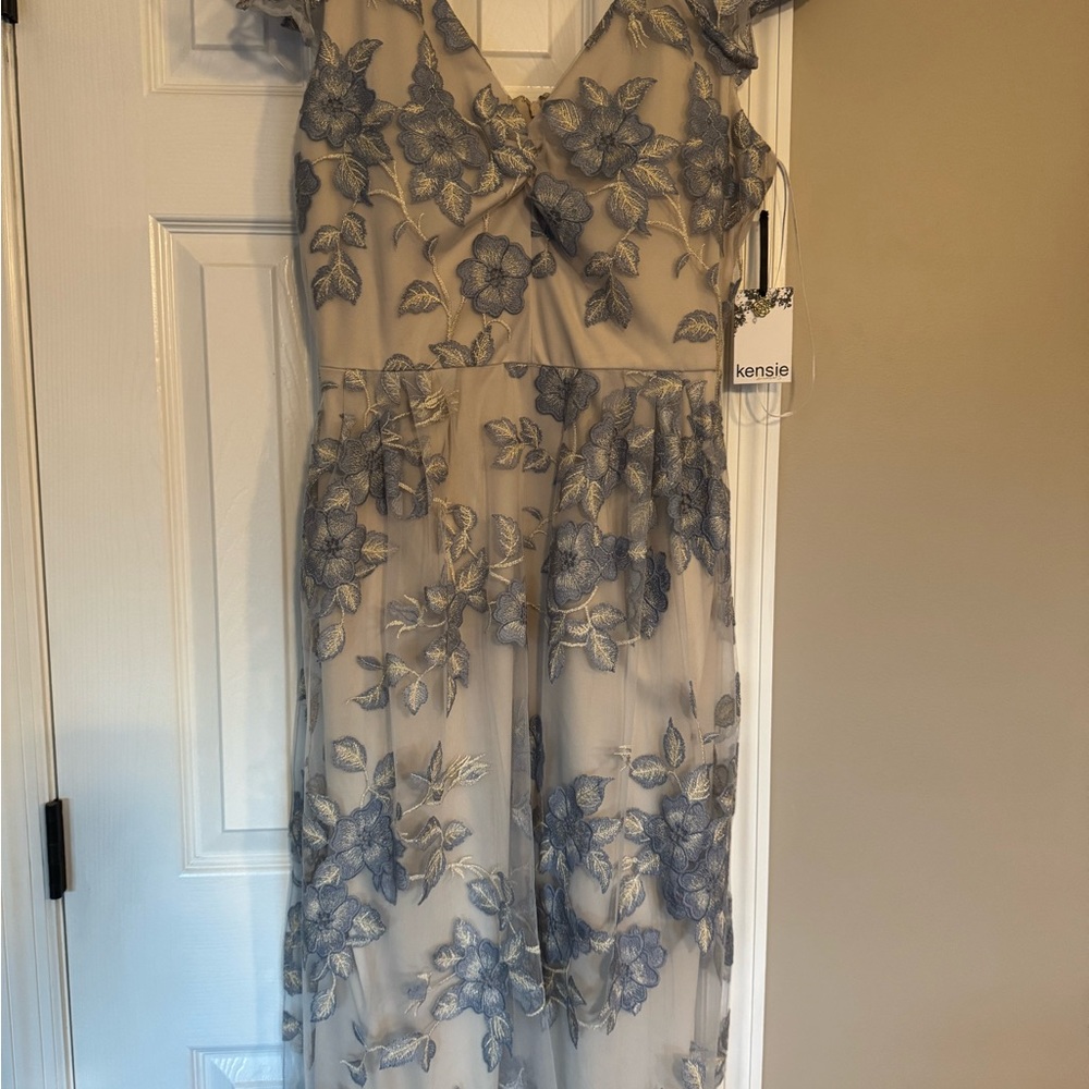 Kensie Blue Floral Midi Dress